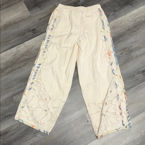 Kimchi Blue pants bottoms - Picture 5 of 5